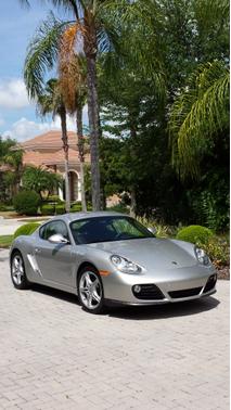 Photo 1 of 3 of 2011 Porsche Cayman Base